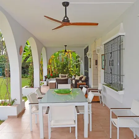 Holiday With Lovely Pool Area 300m From The Beach In Atalaya Playa Villa *