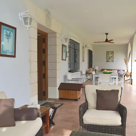Holiday With Lovely Pool Area 300m From The Beach In Atalaya Playa Estepona
