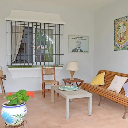 Holiday With Lovely Pool Area 300m From The Beach In Atalaya Playa Estepona