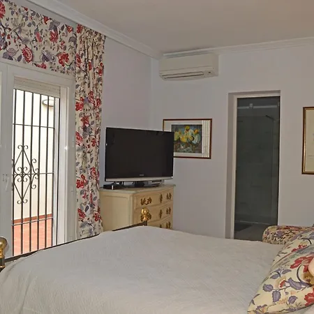 Holiday With Lovely Pool Area 300m From The Beach In Atalaya Playa