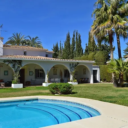 Holiday With Lovely Pool Area 300m From The Beach In Atalaya Playa Villa *